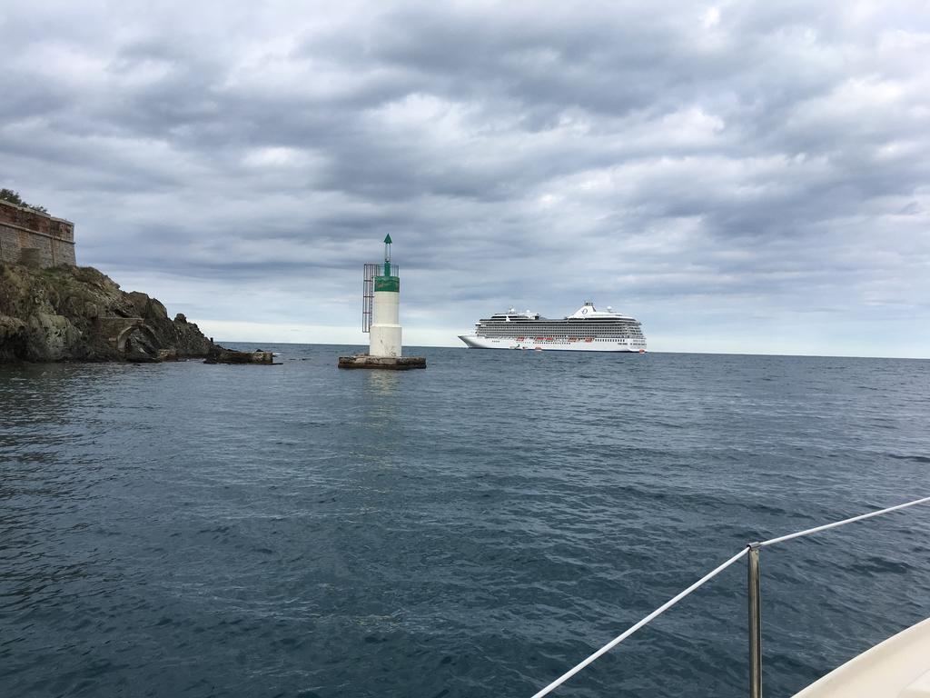 Un Balcon Sur La * Port Vendres